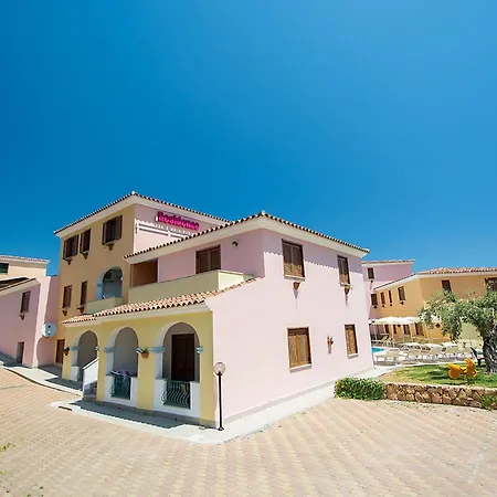 Apartamento With Shared Pool *