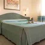 With Shared Pool Appartement Cala Liberotto